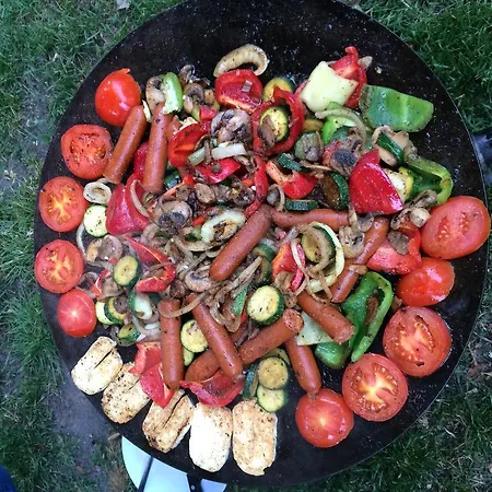 Voeroesmal Vendeghaz Балатонфюред