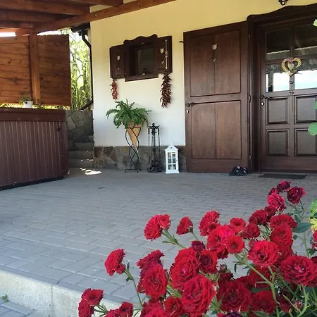 Voeroesmal Vendeghaz Балатонфюред