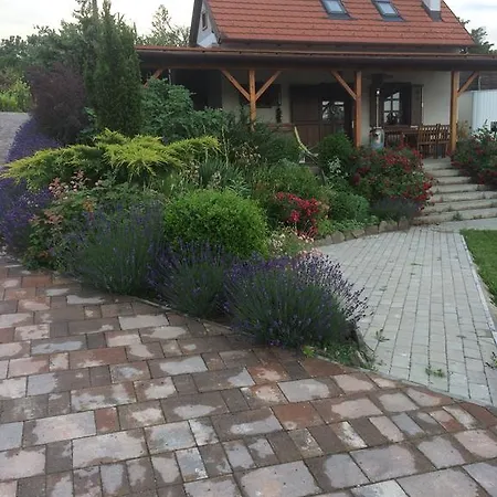 Vörösmál Apartamento *